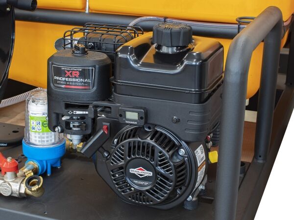 Premium High Pressure Washer GP1000, Briggs&Stratton, 6.5 HP, 3200 PSI/ 220 bar, 1000L Tank - Image 8