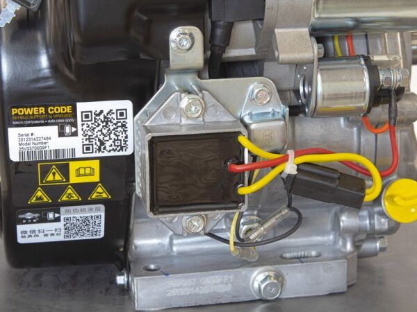 Vanguard Petrol Engine 14HP Electric Start - Image 11